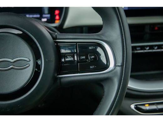 Fiat 500 Icon 42 kWh | Achteruitrijcamera | Cruise Control | Keyless start | Parkeersensoren Voor/Achter |... ActivLease financial lease