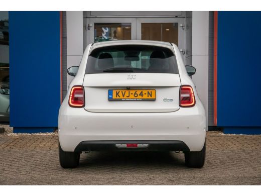Fiat 500 Icon 42 kWh | Achteruitrijcamera | Cruise Control | Keyless start | Parkeersensoren Voor/Achter |... ActivLease financial lease