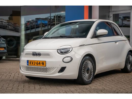 Fiat 500 Icon 42 kWh | Achteruitrijcamera | Cruise Control | Keyless start | Parkeersensoren Voor/Achter |... ActivLease financial lease