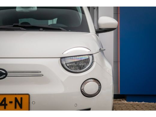 Fiat 500 Icon 42 kWh | Achteruitrijcamera | Cruise Control | Keyless start | Parkeersensoren Voor/Achter |... ActivLease financial lease