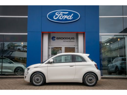 Fiat 500 Icon 42 kWh | Achteruitrijcamera | Cruise Control | Keyless start | Parkeersensoren Voor/Achter |... ActivLease financial lease