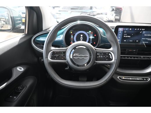 Fiat 500e Icon 42kWh 97,65%SOH! | Navi by App | Achteruitrijcamera | Stoelverwarming | DAB | Cruise Control... ActivLease financial lease