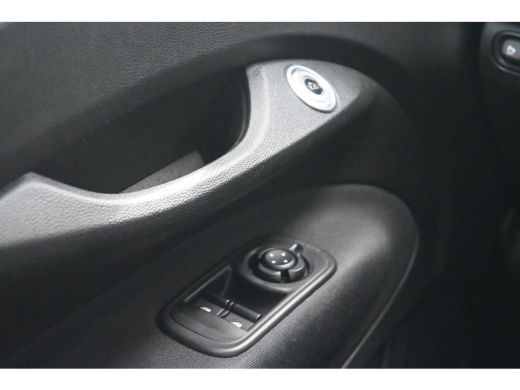Fiat 500e Icon 42kWh 97,65%SOH! | Navi by App | Achteruitrijcamera | Stoelverwarming | DAB | Cruise Control... ActivLease financial lease