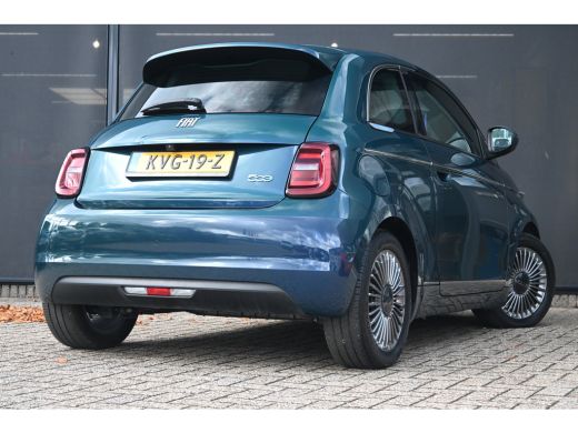 Fiat 500e Icon 42kWh 97,65%SOH! | Navi by App | Achteruitrijcamera | Stoelverwarming | DAB | Cruise Control... ActivLease financial lease