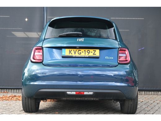 Fiat 500e Icon 42kWh 97,65%SOH! | Navi by App | Achteruitrijcamera | Stoelverwarming | DAB | Cruise Control... ActivLease financial lease