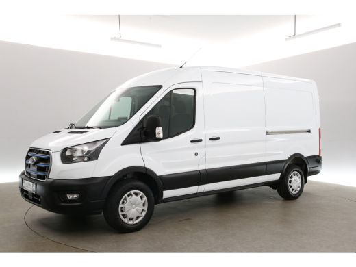 Ford E-Transit 68 kWh L3H2 | Snelladen | SOH 95% | Clima | Camera | Cruise | 3 Zits | 2xSchuifdeur | Carplay | P... ActivLease financial lease