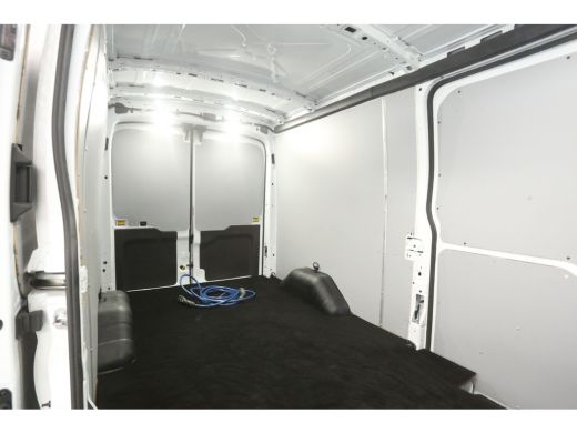 Ford E-Transit 68 kWh L3H2 | Snelladen | SOH 95% | Clima | Camera | Cruise | 3 Zits | 2xSchuifdeur | Carplay | P... ActivLease financial lease