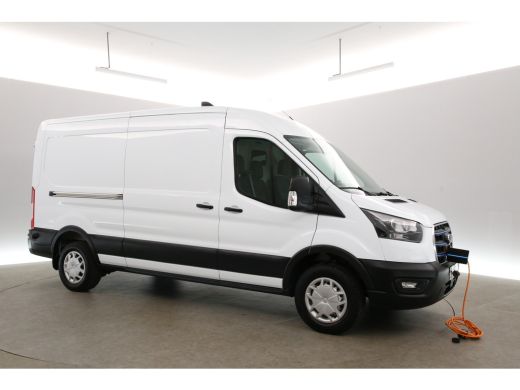 Ford E-Transit 68 kWh L3H2 | Snelladen | SOH 95% | Clima | Camera | Cruise | 3 Zits | 2xSchuifdeur | Carplay | P... ActivLease financial lease