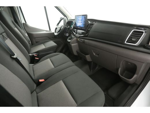 Ford E-Transit 68 kWh L3H3 | Snelladen | SOH 96% | Clima | Camera | 3 Zits | Cruise | Carplay | Parkeersens. ActivLease financial lease