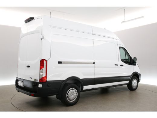 Ford E-Transit 68 kWh L3H3 | Snelladen | SOH 96% | Clima | Camera | 3 Zits | Cruise | Carplay | Parkeersens. ActivLease financial lease