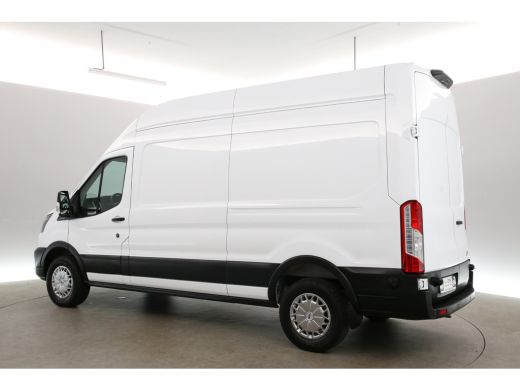 Ford E-Transit 68 kWh L3H3 | Snelladen | SOH 96% | Clima | Camera | 3 Zits | Cruise | Carplay | Parkeersens. ActivLease financial lease