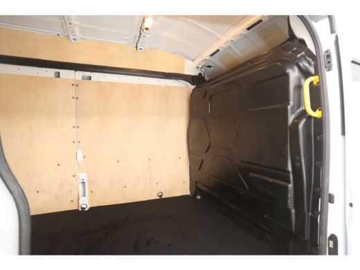 Ford E-Transit 75 kWh L3H3 | Snelladen | Clima | Camera | Carplay | Cruise | 3 Zits | Parkeersens. ActivLease financial lease