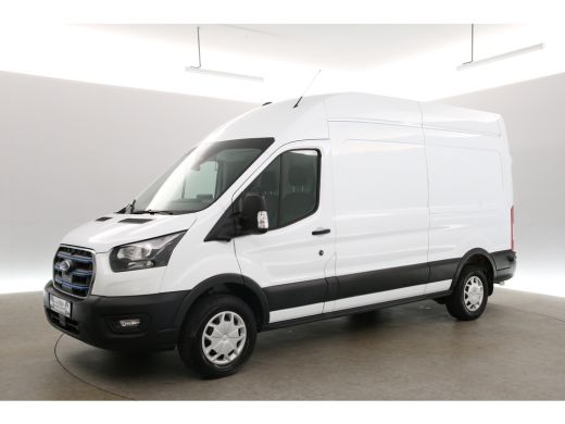 Ford E-Transit 75 kWh L3H3 | Snelladen | Clima | Camera | Carplay | Cruise | 3 Zits | Parkeersens. ActivLease financial lease