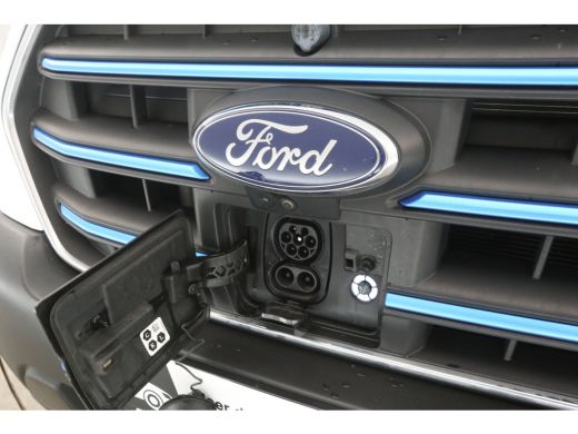 Ford E-Transit 75 kWh L3H3 | Snelladen | Clima | Camera | Carplay | Cruise | 3 Zits | Parkeersens. ActivLease financial lease
