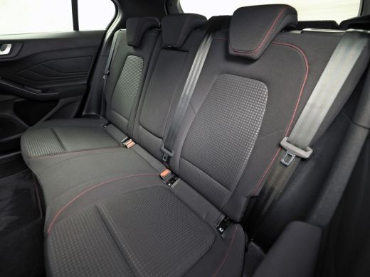 Ford Focus 1.0 EcoBoost Hybrid ST Line X 125Pk (APPLE CARPLAY, GROOT NAVI, STUUR/STOELVERWARMING, SPORTSTOEL... ActivLease financial lease