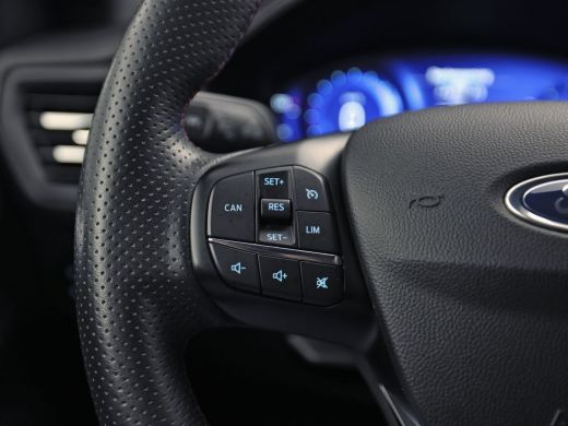 Ford Focus 1.0 EcoBoost Hybrid ST Line X 125Pk (APPLE CARPLAY, GROOT NAVI, STUUR/STOELVERWARMING, SPORTSTOEL... ActivLease financial lease