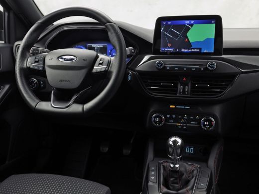 Ford Focus 1.0 EcoBoost Hybrid ST Line X 125Pk (APPLE CARPLAY, GROOT NAVI, STUUR/STOELVERWARMING, SPORTSTOEL... ActivLease financial lease