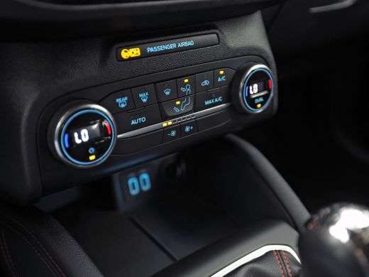 Ford Focus 1.0 EcoBoost Hybrid ST Line X 125Pk (APPLE CARPLAY, GROOT NAVI, STUUR/STOELVERWARMING, SPORTSTOEL... ActivLease financial lease