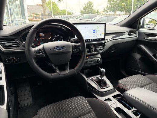 Ford Focus 1.0 Hybrid 125 PK ST Line | NAVIGATIE + APPLE CARPLAY/ANDROID AUTO| PARKEERSENSOREN V+A| FULL LED... ActivLease financial lease