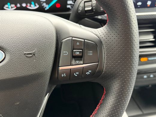Ford Focus 1.0 Hybrid 125 PK ST Line | NAVIGATIE + APPLE CARPLAY/ANDROID AUTO| PARKEERSENSOREN V+A| FULL LED... ActivLease financial lease