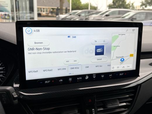 Ford Focus 1.0 Hybrid 125 PK ST Line | NAVIGATIE + APPLE CARPLAY/ANDROID AUTO| PARKEERSENSOREN V+A| FULL LED... ActivLease financial lease