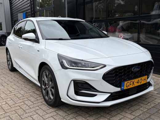 Ford Focus 1.0 Hybrid 125 PK ST Line | NAVIGATIE + APPLE CARPLAY/ANDROID AUTO| PARKEERSENSOREN V+A| FULL LED... ActivLease financial lease