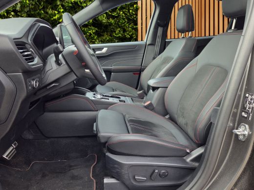 Ford Kuga 2.5 PHEV ST-Line X B&O | AGR | Panorama dak | Wegklapbare trekhaak | Matrix LED | Carplay | Adapt... ActivLease financial lease