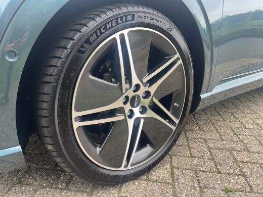 Genesis GV60 Performance Dual Motor Luxury 84 kWh 490pk | B&O Audio | Bestuurdersstoel met geheugen | Stoelven... ActivLease financial lease