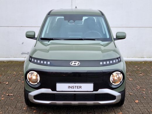 Hyundai Inster E-Motion 49 kWh / Navigatie / Airco / Cruise control Adaptief / Apple Carplay/Android Auto / ActivLease financial lease