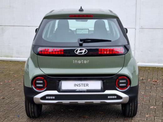 Hyundai Inster E-Motion 49 kWh / Navigatie / Airco / Cruise control Adaptief / Apple Carplay/Android Auto / ActivLease financial lease