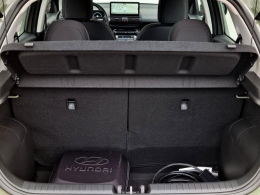Hyundai Inster E-Motion 49 kWh / Navigatie / Airco / Cruise control Adaptief / Apple Carplay/Android Auto / ActivLease financial lease
