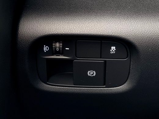 Hyundai Inster E-Motion 49 kWh / Navigatie / Airco / Cruise control Adaptief / Apple Carplay/Android Auto / ActivLease financial lease