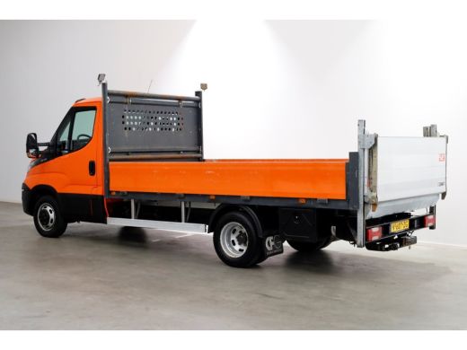 Iveco Daily 35C14 136pk E6 Open Laadbak met laadklep en trekhaak 3500kg 04-2019 ActivLease financial lease
