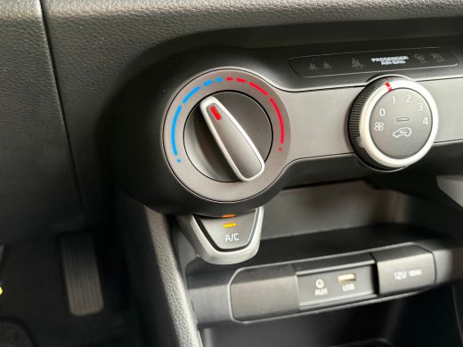 Kia Picanto 1.0 CVVT ComfortPlusLine Navigator | NAVIGATIE + APPLE CARPLAY/ANDROID AUTO| ACHTERUITRIJCAMERA| ... ActivLease financial lease