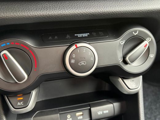 Kia Picanto 1.0 CVVT ComfortPlusLine Navigator | NAVIGATIE + APPLE CARPLAY/ANDROID AUTO| ACHTERUITRIJCAMERA| ... ActivLease financial lease