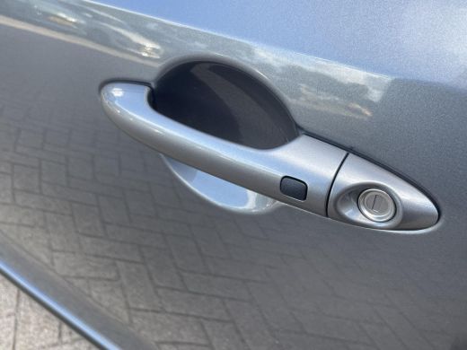 Kia Picanto 1.0 GDi GT-Line | Pano | Leder | Stoel stuur verwarming | Demo | Snel leverbaar ! | ActivLease financial lease