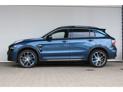 Lynk & Co 01 1.5 | 360 Camera | Adaptieve cruise control | Draadloos telefoon opladen | Climate control | ActivLease financial lease