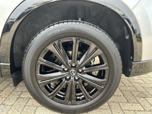 Mazda CX-5 2.0 e-SkyActiv-G M Hybrid 165 Sportive | Parkeersensoren voor en achter |  Apple-Carplay| Stoelve... ActivLease financial lease