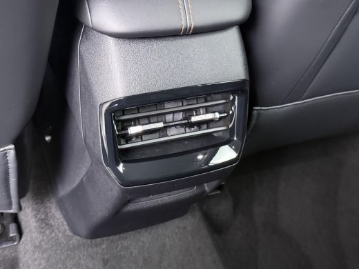 MG HS 1.5 Luxury VAN: &euro; 39.900- VOOR: &euro; 33.330,- UW HERFSTVOORDEEL: &euro; 6.470| ,-PLUG-IN HYBRIDE | 272 PK... ActivLease financial lease