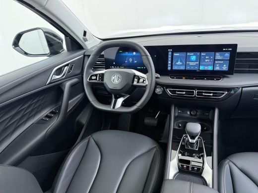 MG HS 1.5 Luxury VAN: &euro; 39.900- VOOR: &euro; 33.330,- UW HERFSTVOORDEEL: &euro; 6.470| ,-PLUG-IN HYBRIDE | 272 PK... ActivLease financial lease
