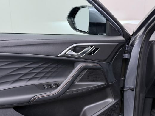 MG HS 1.5 Luxury VAN: &euro; 39.900- VOOR: &euro; 33.330,- UW HERFSTVOORDEEL: &euro; 6.470| PLUG-IN HYBRIDE | 272 PK |... ActivLease financial lease