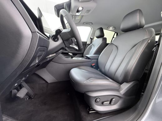 MG HS 1.5 Luxury VAN: &euro; 39.900- VOOR: &euro; 33.330,- UW HERFSTVOORDEEL: &euro; 6.470| PLUG-IN HYBRIDE | 272 PK |... ActivLease financial lease
