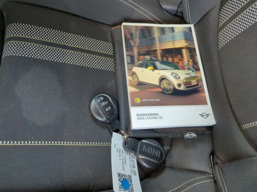Mini Electric Basic 33 kWh NL AUTO | NAVI | LED SPORT STOELEN ActivLease financial lease