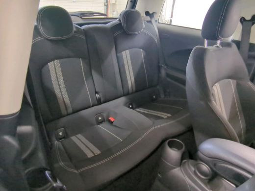 Mini Electric Basic 33 kWh NL AUTO | NAVI | LED SPORT STOELEN ActivLease financial lease