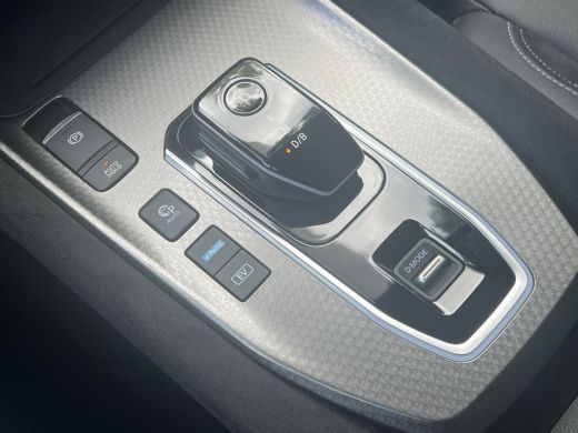 Nissan QASHQAI 1.5 e-Power N-Design / Fabrieksgarantie tot 12-2028 / Leder Alcantara bekleding / HUD / Camera 36... ActivLease financial lease