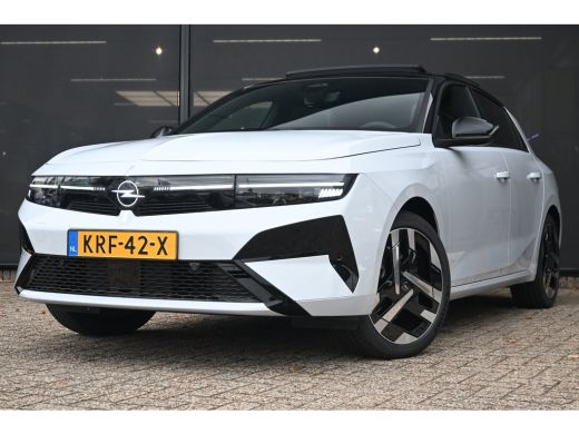 Opel Astra Electric 58 kWh Ultimate Demo-Deal! | Schuif/-Kanteldak | Massagestoelen | Adaptive Cruise | Acht... ActivLease financial lease
