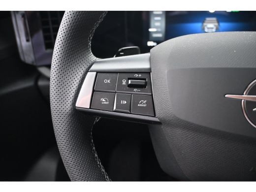 Opel Astra Electric 58 kWh Ultimate Demo-Deal! | Schuif/-Kanteldak | Massagestoelen | Adaptive Cruise | Acht... ActivLease financial lease