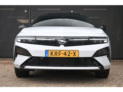 Opel Astra Electric 58 kWh Ultimate Demo-Deal! | Schuif/-Kanteldak | Massagestoelen | Adaptive Cruise | Acht... ActivLease financial lease