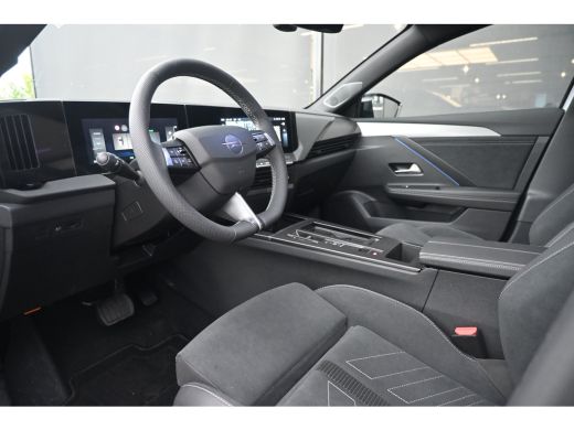 Opel Astra Electric 58 kWh Ultimate Demo-Deal! | Schuif/-Kanteldak | Massagestoelen | Adaptive Cruise | Acht... ActivLease financial lease