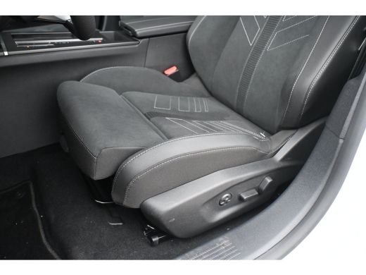 Opel Astra Electric 58 kWh Ultimate Demo-Deal! | Schuif/-Kanteldak | Massagestoelen | Adaptive Cruise | Acht... ActivLease financial lease